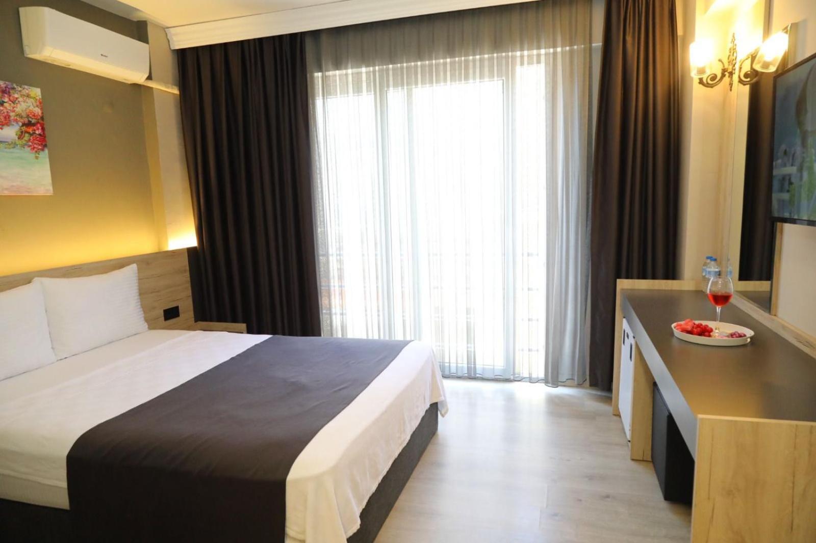 Grand Faik Hotel เซสเม ภายนอก รูปภาพ
