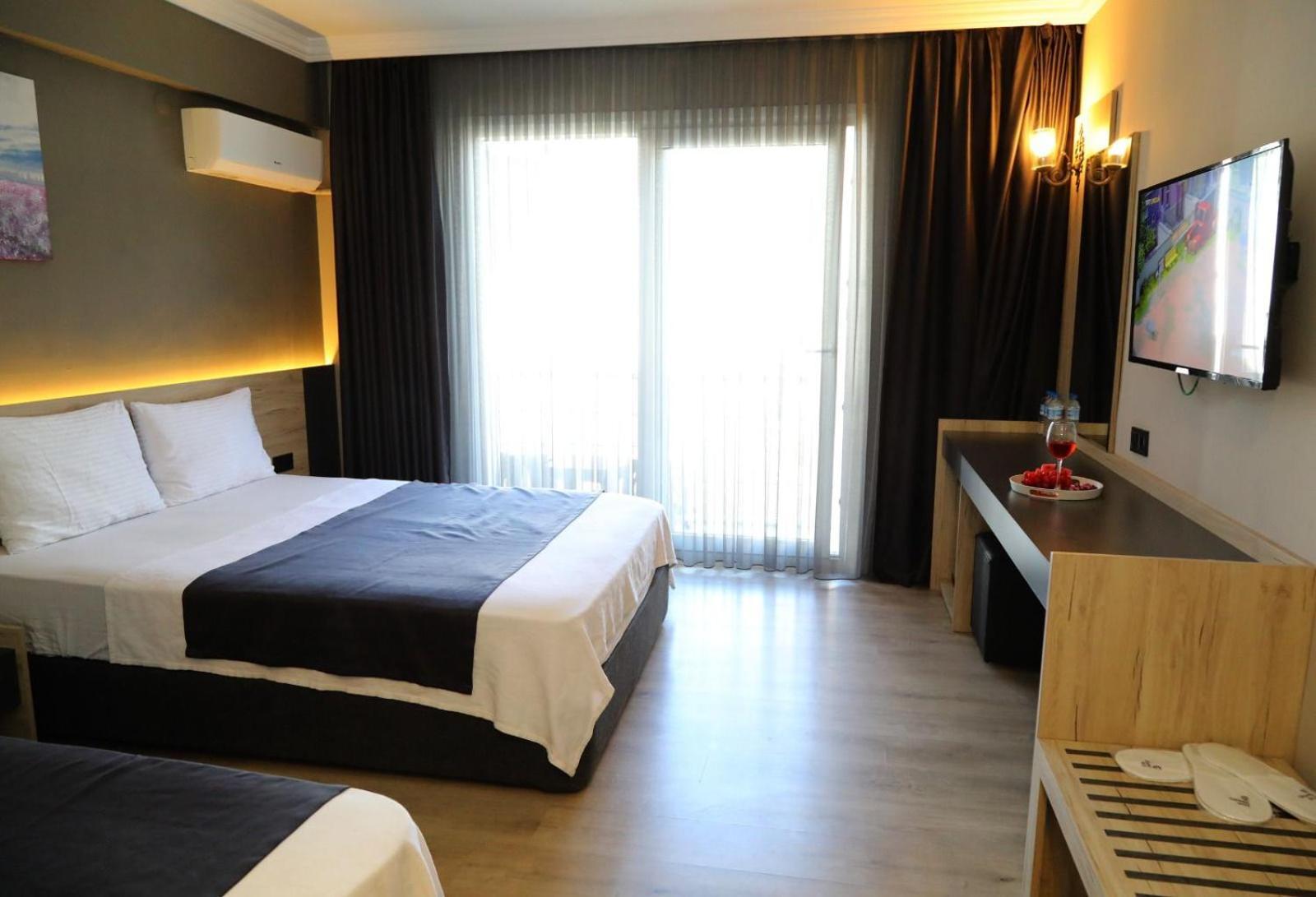 Grand Faik Hotel เซสเม ภายนอก รูปภาพ